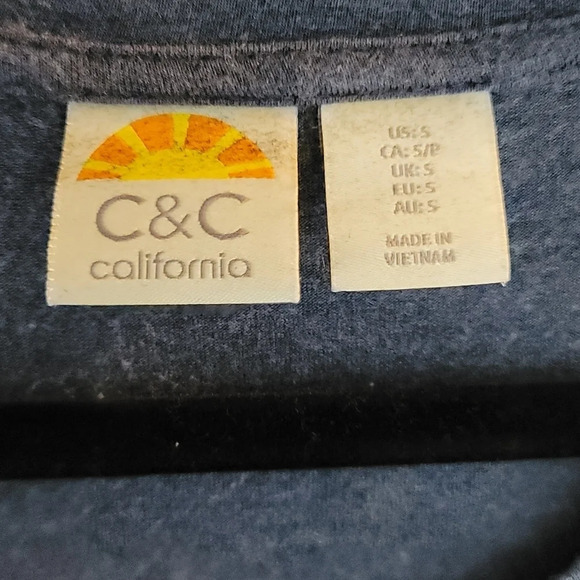 C&C California stretchy relaxed fit dress - Picture 3 of 3